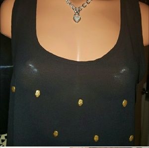 Black tank with skulls